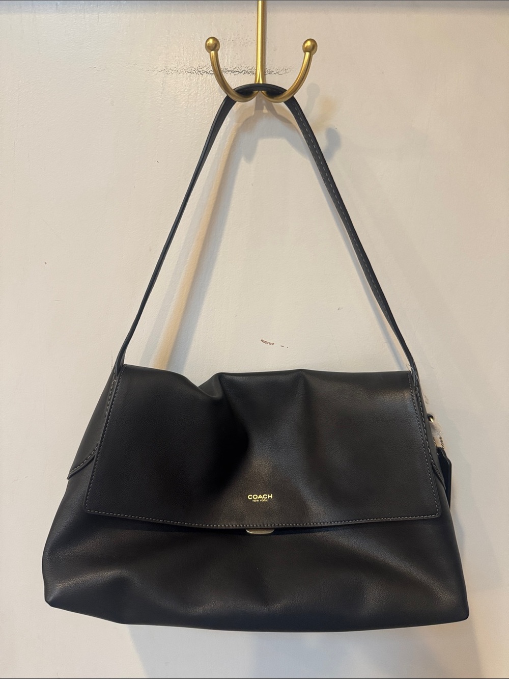 Coach Chelsea 36 Natural Grain Black Leather Shoulder Bag - Picture 4 of 15